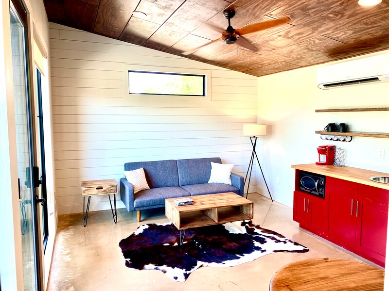 Charles cabin photo 7