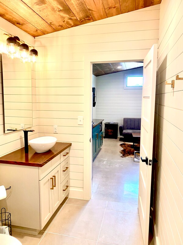 Alice cabin photo 7